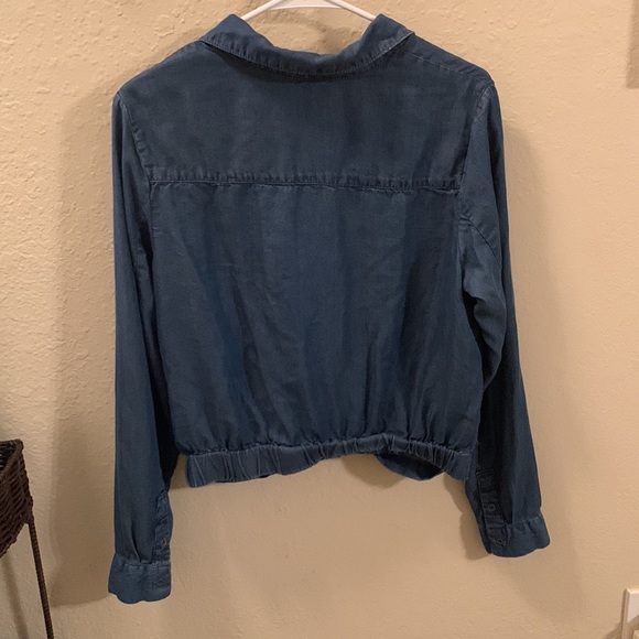 Button down blouse - Picture 2 of 2